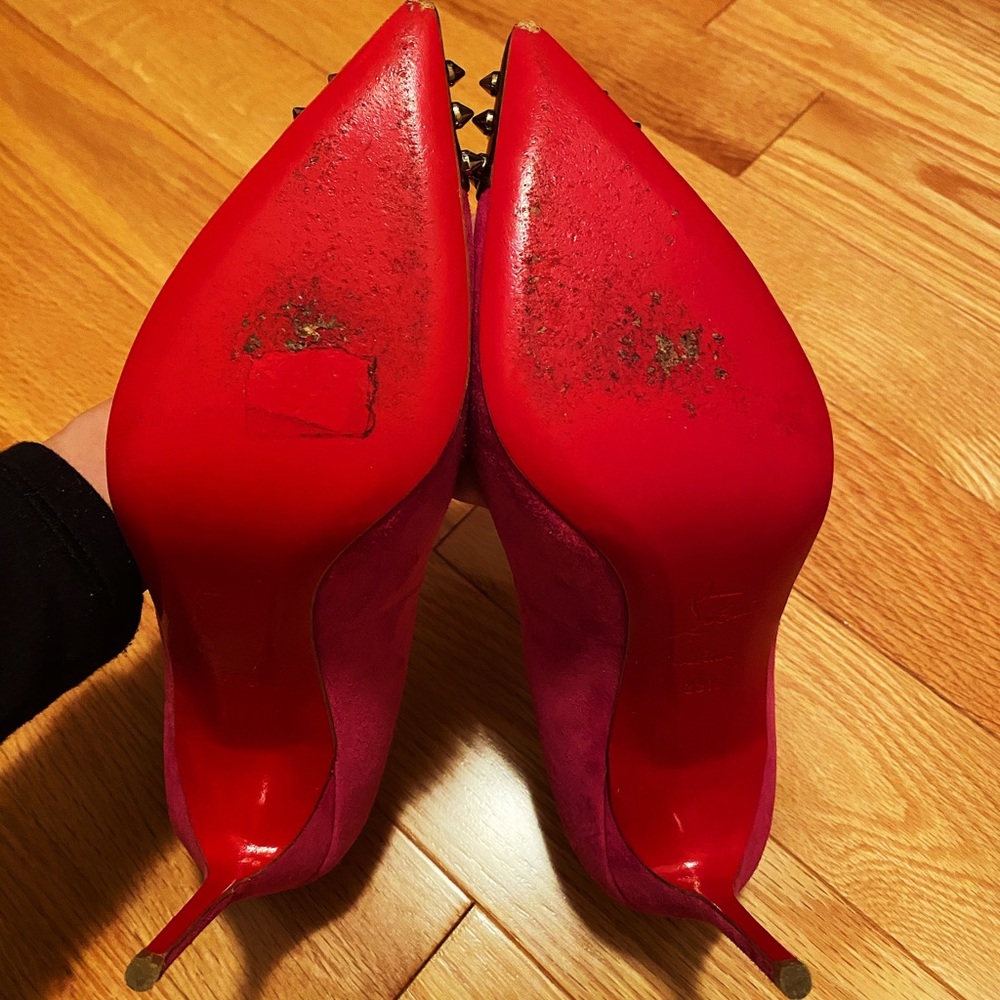 Chic Authentic Louboutin Heels Hot Pink & Golden Spikes - Picture 2 of 7